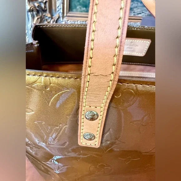 Pre-Loved Louis Vuitton Monogram Vernis Reade MM Women's Tote Bronze